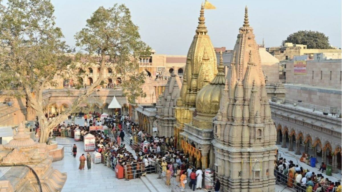 काशी विश्वनाथ कॉरिडोर का कमाल! 7 महीने में 4.65 करोड़ पर्यटक, ₹1,200 करोड़ की कमाई से चमकी लोकल इकोनॉमी!