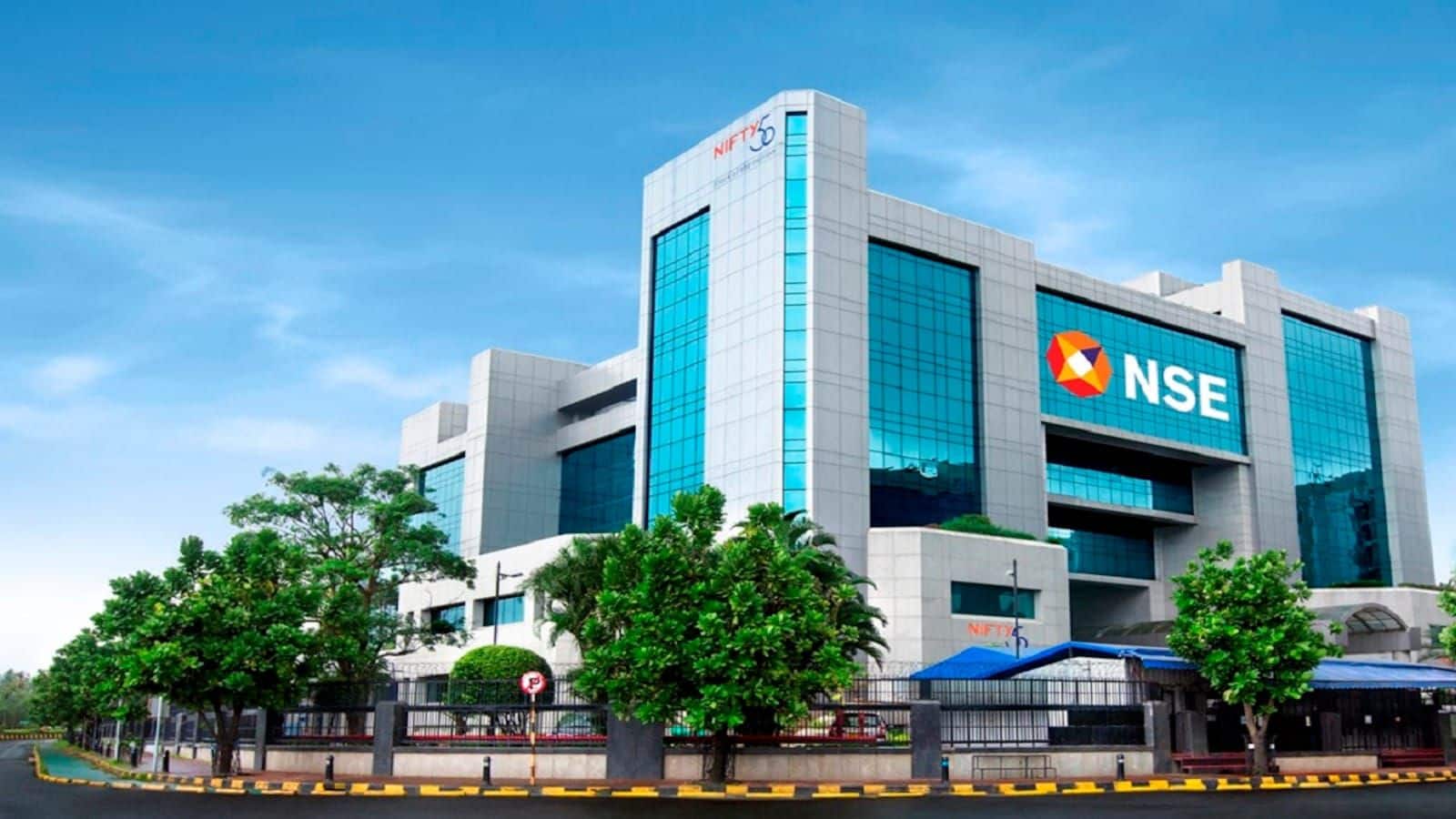 NSE IPO: बैंक ऑफ बड़ौदा की OFS में 35% हिस्सेदारी बेचने की तैयारी, जानिए आईपीओ का पूरा अपडेट