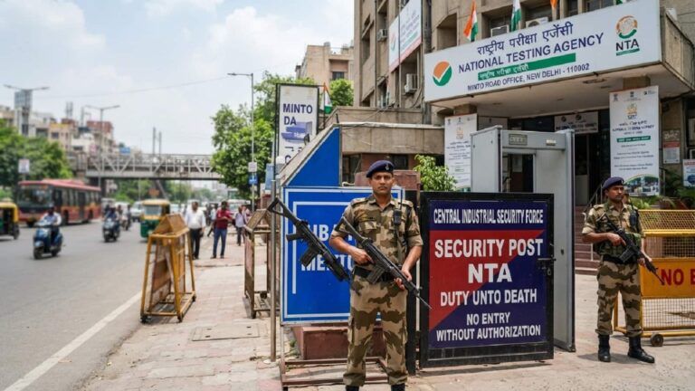 NEET paper leak: सीआईएसएफ के पहरे में रहेगा एनटीए का नई दिल्ली ऑफिस, 2 से 3 महीने में पूरा होगा सुरक्षा का बंदोबस्त