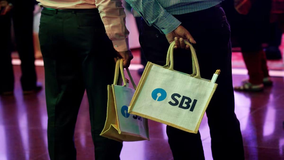 SBI Safe Schemes: 0% रिस्क के साथ बैंक FD से बेहतर रिटर्न! जानिए SBI की 3 सबसे सेफ स्कीम्स के बारे में 
