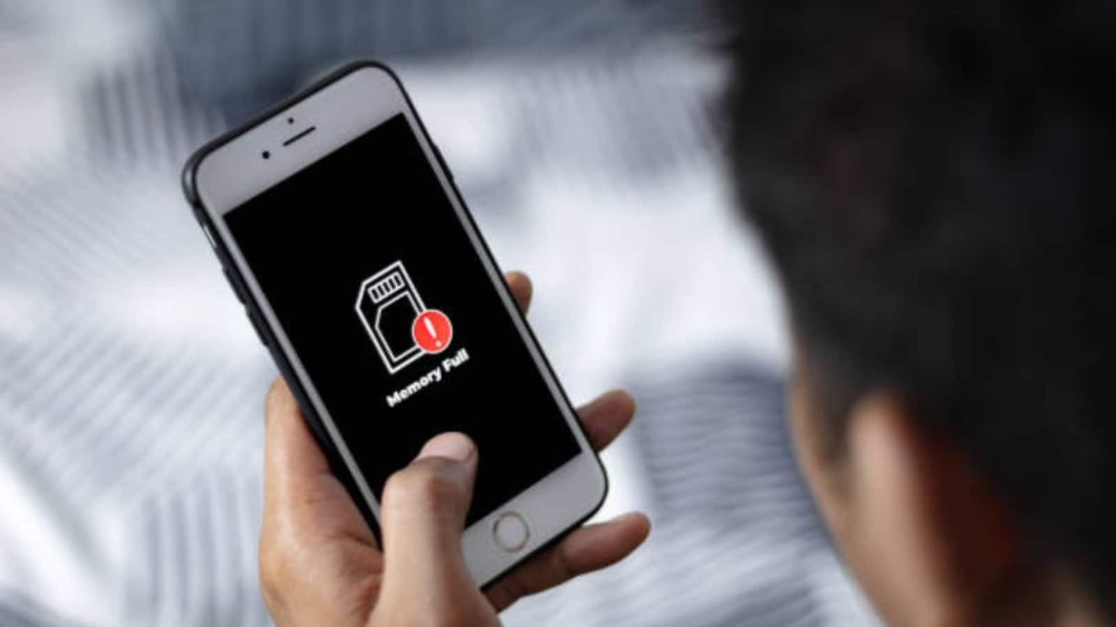 फोन की Storage बार-बार हो रही है Full? इन आसान तरीकों से मिनटों में खाली करें स्पेस