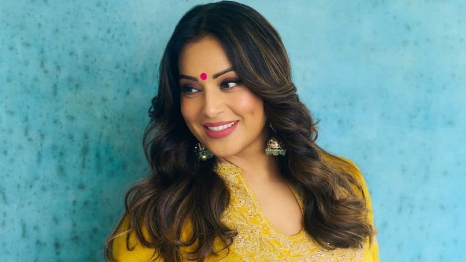 Bipasha Basu:  बिपाशा बसु को अपने बॉक्स में कीड़े मिलने के बाद प्रोटीन पाउडर ब्रांड ने सफाई दी, बोले- 'ये इंडियन सेलिब्रिटी...'