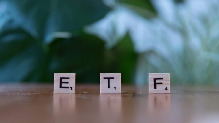 Gold-Silver ETF में लगाते हैं पैसे? बदल गई निवेशकों के लिए ये तीन चीजें
