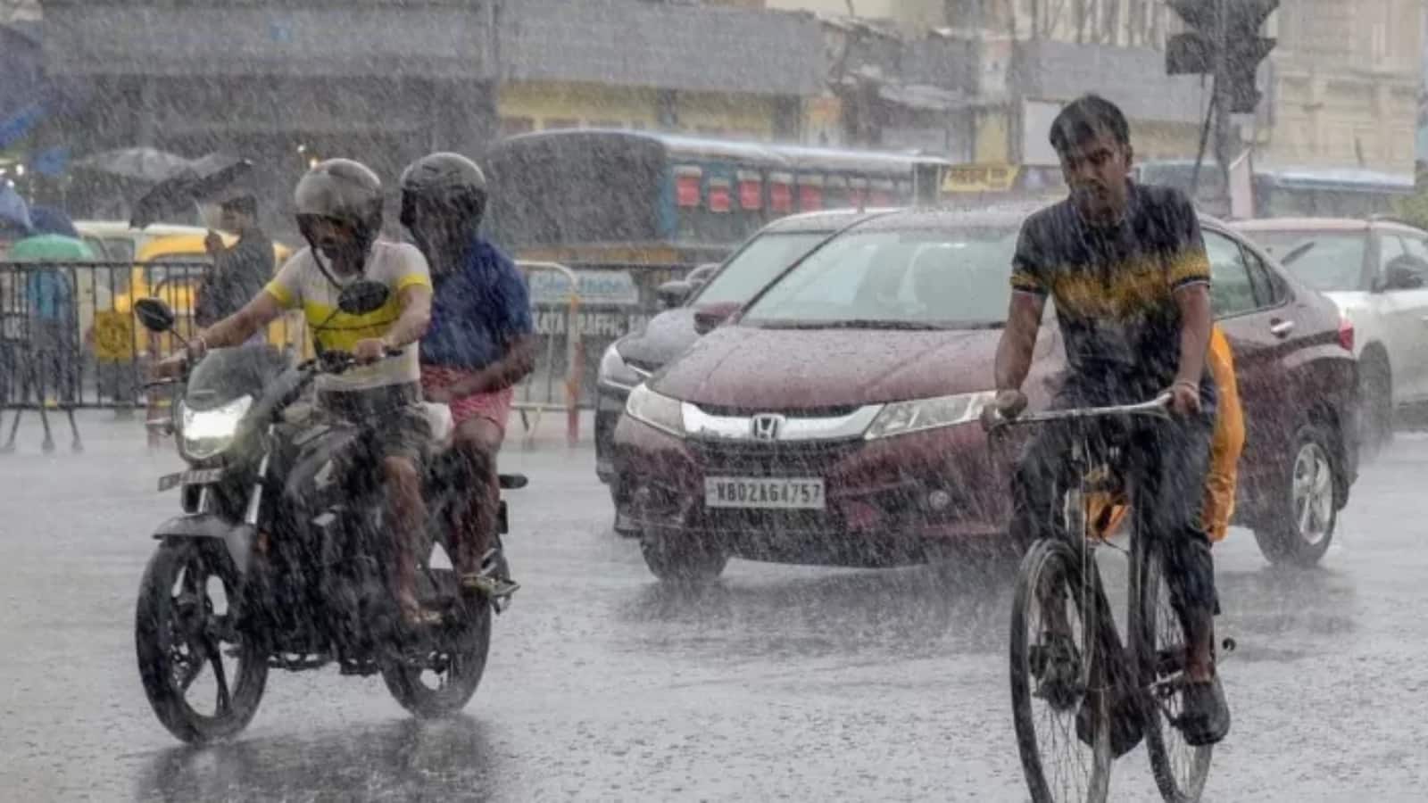 कल का मौसम: 15 सितंबर को दिल्ली-एनसीआर, पंजाब और हरियाणा समेत 10 राज्यों में भारी बारिश का अलर्ट, IMD ने जारी की ये चेतावनी