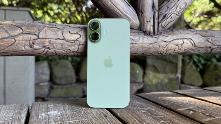iPhone 18 की पहली बड़ी डिटेल्स लीक! 8GB RAM, 256GB स्टोरेज और 48MP कैमरा, इतनी होगी कीमत