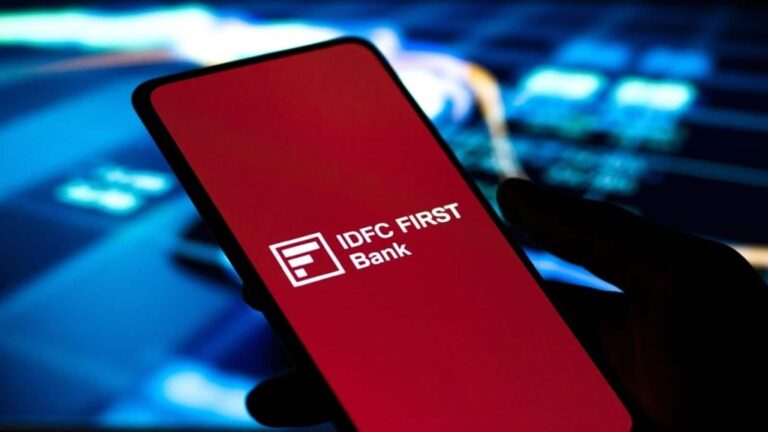 IDFC First Bank shares Price: रेटिंग अपग्रेड के बाद 52-हफ्ते के हाई पर पहुंचा शेयर, आगे 23% की तेजी संभव