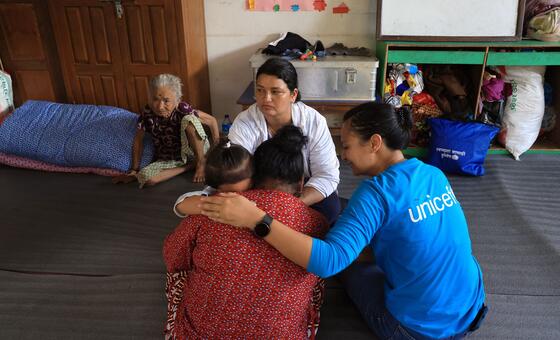 नेपाल बाढ़: 22 हज़ार बच्चे सुरक्षित पानी से वंचित - UNICEF