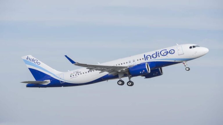 IndiGo Share Price: एयरलाइन ने टिकट प्राइस के साथ इन सर्विसेज पर बढ़ाया चार्ज; शेयर 2% तक उछला