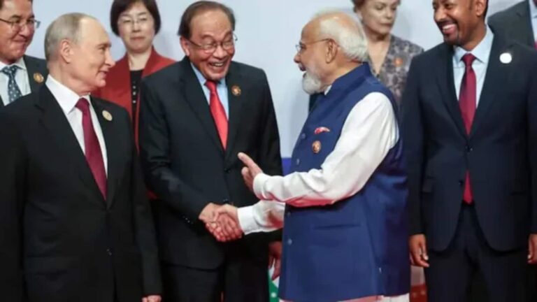 ‘तुझे देखा तो ये जाना सनम’ से ‘चले चलो’ तक, मलेशियाई पीएम की ब्रिक्स पोस्ट-बॉलीवुड प्लेलिस्ट वायरल