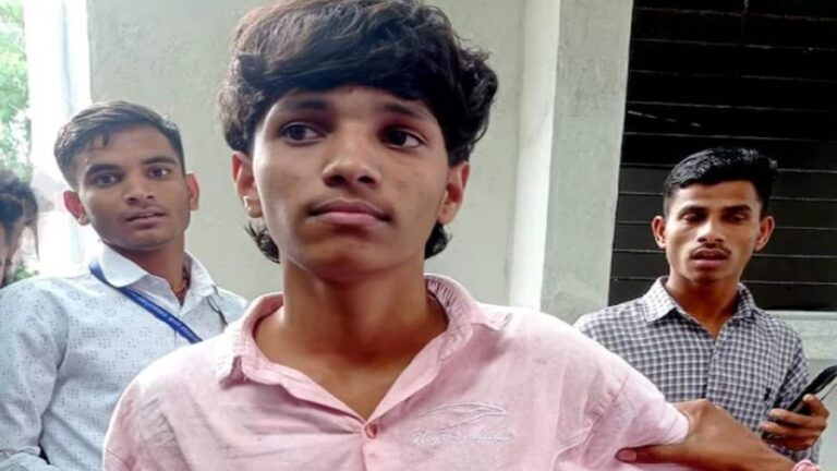 शादी से इनकार करने पर सिरफिरे आशिक ने छात्रा पर किया हमला, चाकू और कट्टे से घायल छात्रा अस्पताल में
