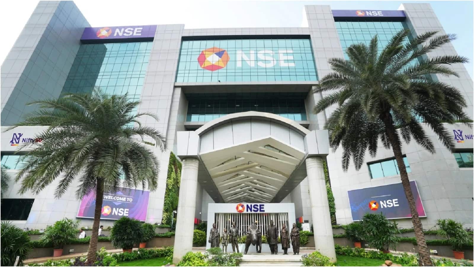 NSE का आईपीओ दूसरे दिन ही पूरा सब्सक्राइब, एक्सचेंज के एंप्लॉयीज ने दिखाई ज्यादा दिलचस्पी