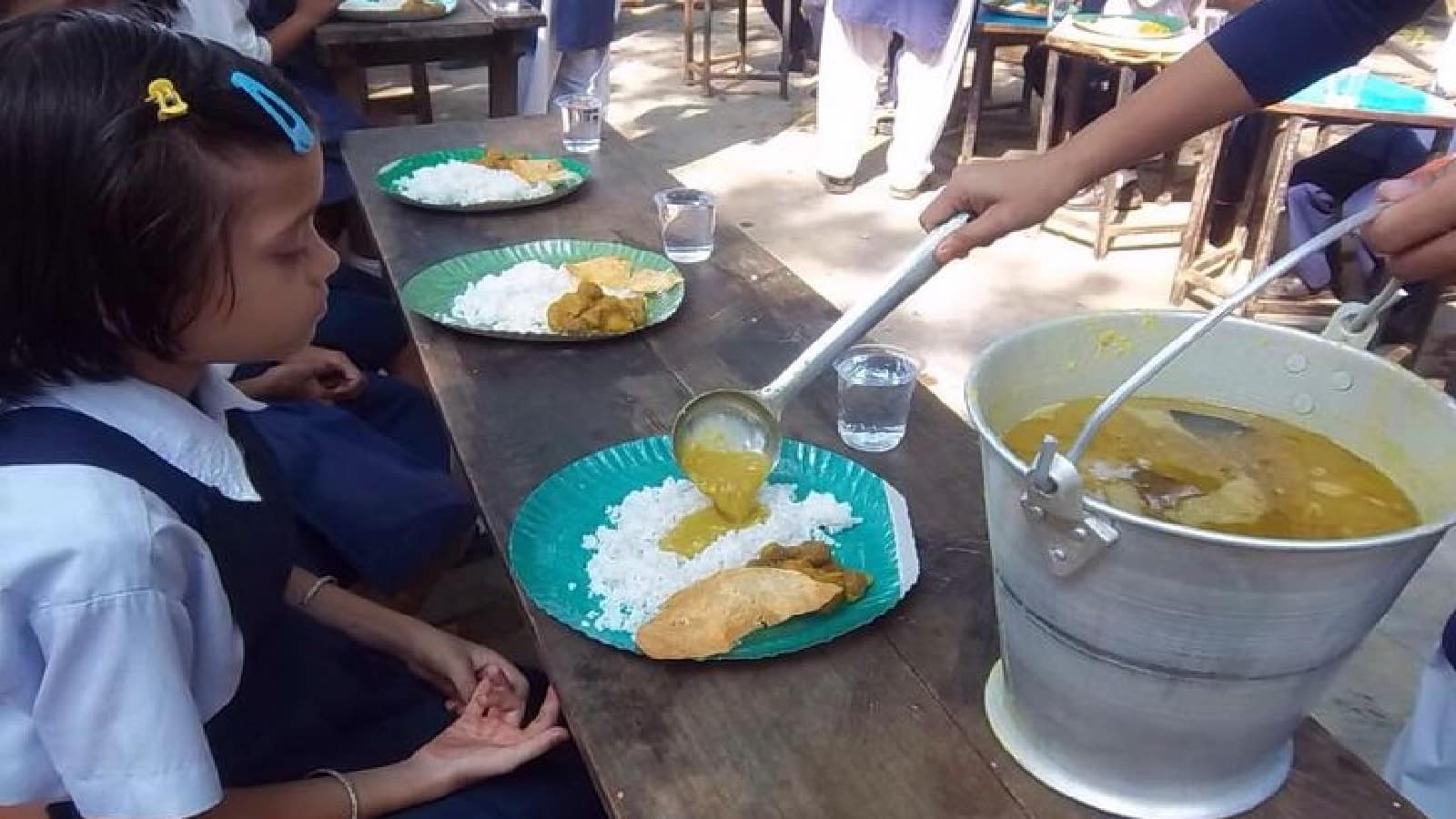 इस राज्य के स्कूलों में बच्चों को मिड-डे मील में मिलेगी मछली! जानिए क्या है पूरी तैयारी