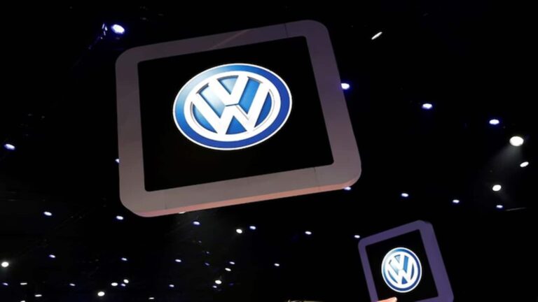 Volkswagen Layoffs: और 50000 लोगों की छंटनी को मंजूरी, भारतीय यूनिट 12% नौकरियों पर चलाएगी कैंची