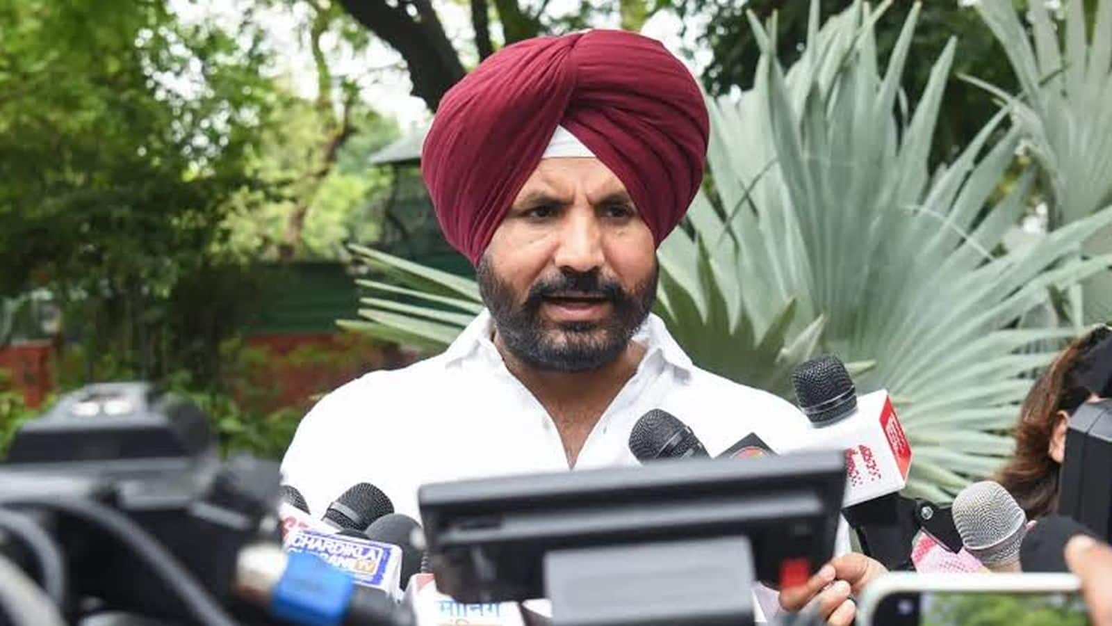 पंजाब चुनाव से पहले कांग्रेस में घमासान, प्रदेश अध्यक्ष वडिंग के इस्तीफे से उठे सवाल, अब किसे मिलेगी कमान?