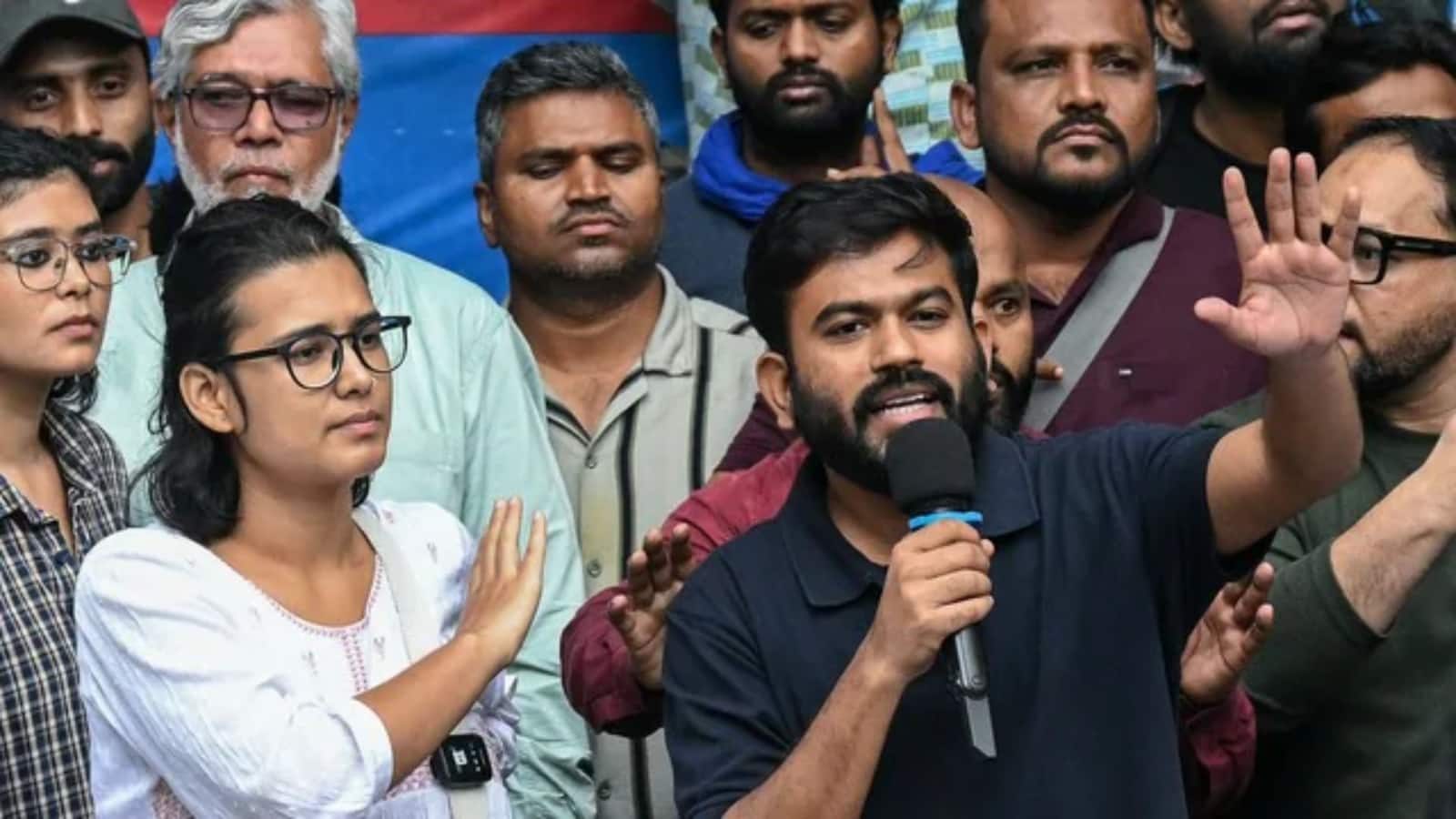 दिल्ली में तिरंगा मार्च से पहले CJP संस्थापक अभिजीत दिपके हिरासत में, नेहा बोरा ने सरकार पर उठाए सवाल