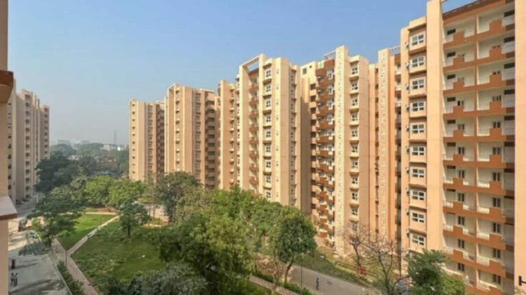 2 घंटे में ही 2500 से ज्यादा फ्लैट बुक! दशहरा पर DDA का 15 लाख वाला फ्लैट का ऑफर मचा रहा धूम, 25% डिस्काउंट संग सारी डिटेल जानिए