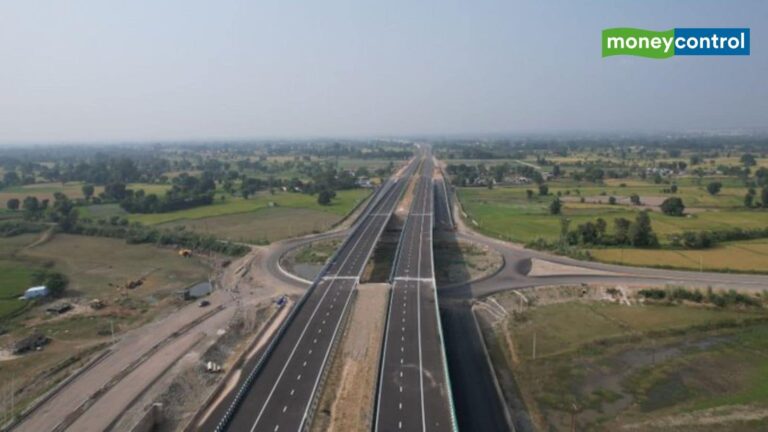 Delhi-Katra Expressway: अब 14 घंटे नहीं, सिर्फ 6 घंटे में पहुंचेंगे दिल्ली से कटरा, दिसंबर में खुलेगा पठानकोट-दयालाचक एक्सप्रेसवे का हिस्सा