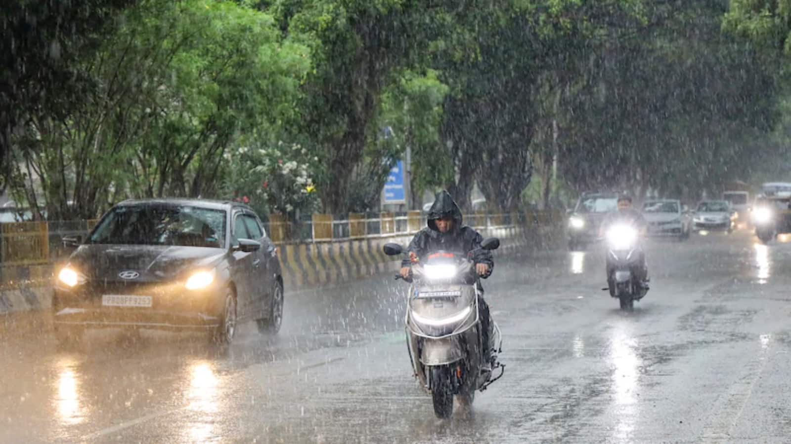Delhi Weather: दशहरे पर नहीं होगी बारिश, लेकिन प्रदूषण बढ़ा रहा चिंता; जानें अगले 5 दिन का मौसम और AQI