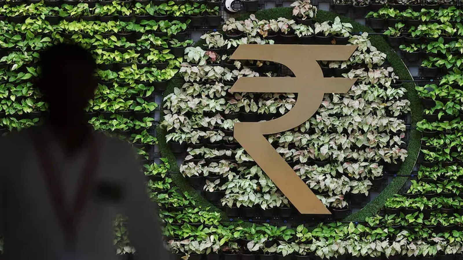 Dollar Vs Rupee : रुपये को संभालने के लिए RBI के उठाए बड़े कदम, जानिए ये कितना करेंगे काम