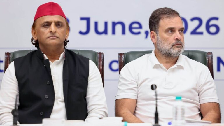 राहुल गांधी-अखिलेश यादव की बढ़ी मुश्किलें? SIR मार्च मामले में सुप्रीम कोर्ट का नोटिस