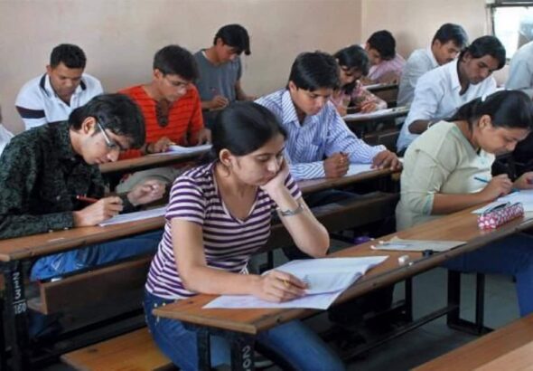 JEE Main 2027 Eligibility Criteria: 12वीं के बाद जेईई मेन करने जा रहे हैं, तो पहले करें एलिजिबिलिटी क्राइटेरिया और ड्रॉप ईयर नियम की जानकारी