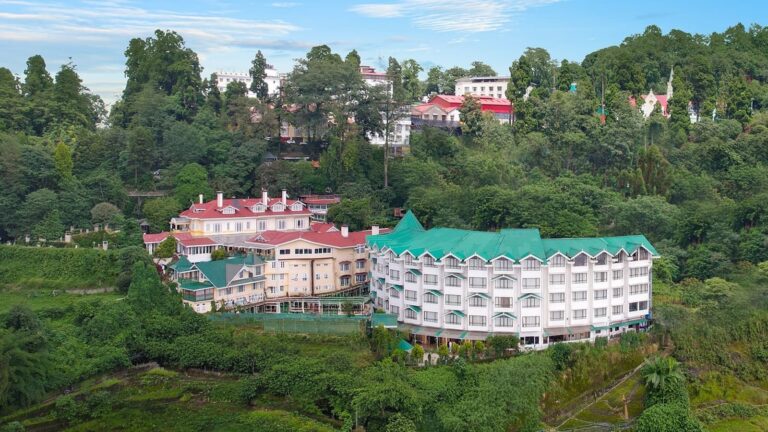Darjeeling में पहले होटल का जश्न, 7% उछल पड़ा इस होटल कंपनी का शेयर