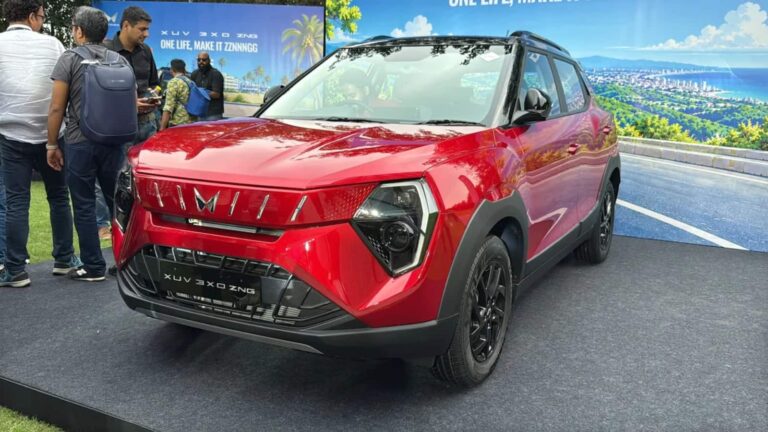 Mahindra XUV 3XO CNG लॉन्च, मिलेंगे 6 एयरबैग और 360-डिग्री कैमरा, जानें कीमत और माइलेज