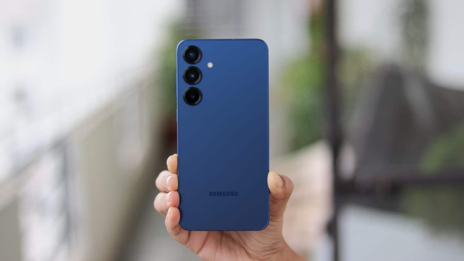 ₹1.04 लाख वाला Samsung Galaxy S25 अब सिर्फ आधे दाम में, SBI ऑफर के साथ मिलेगा एक्सचेंज का भी फायदा