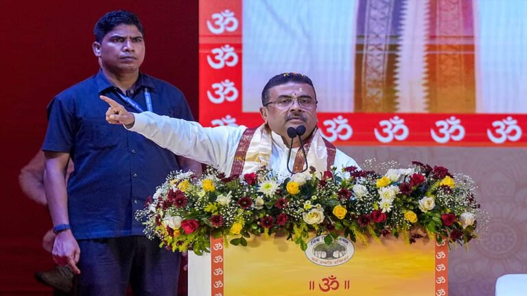 6 महीने में 'लव जिहाद' और 'लैंड जिहाद' के खिलाफ बनेगा कानून, CM शुभेंदु अधिकारी का नया ऐलान
