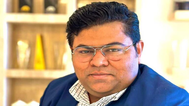 Daily Voice: बाजार में अभी डिफेंसिव नजरिया बनाए रखने की जरूरत, लंबी अवधि में इंश्योरेंस सेक्टर दिखाएगा कमाल