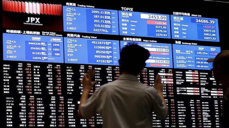 Asian Market Today: एशिया बाजारों में रौनक, चिप शेयरों में तेजी से कोस्पी 4% उछला