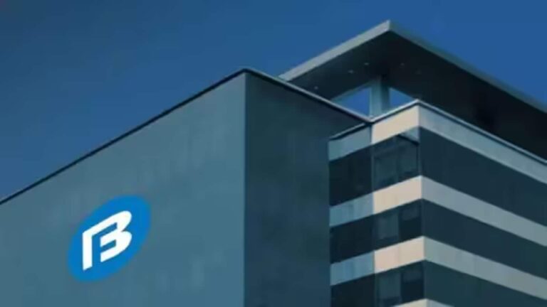 Bajaj Finance Share Price: Q2 अपडेट के बाद शेयर पर बुलिश हुआ जेपीमॉर्गन, बढ़ाया टारगेट प्राइस, शेयर 5% चढ़ा