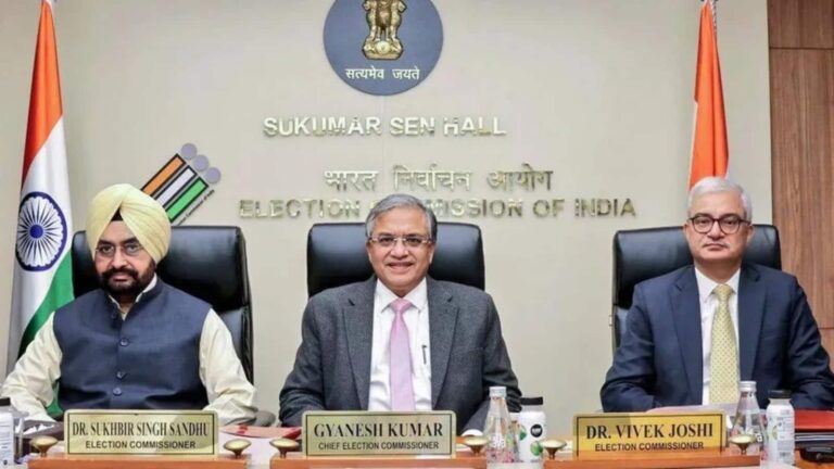 वोटर लिस्ट पर चुनाव आयोग का बड़ा फैसला, यूपी-पंजाब समेत 17 राज्यों में होगा SSR