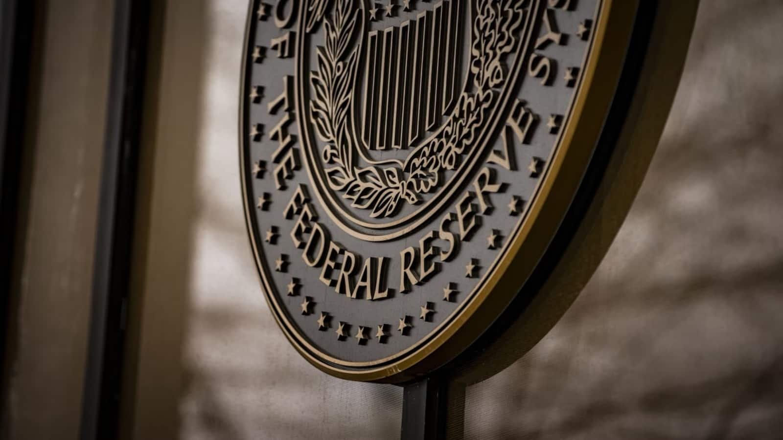 US Fed Interest Rate: ब्याज दरों में कोई बदलाव नहीं, क्या थम गया बढ़ोतरी का सिलसिला?