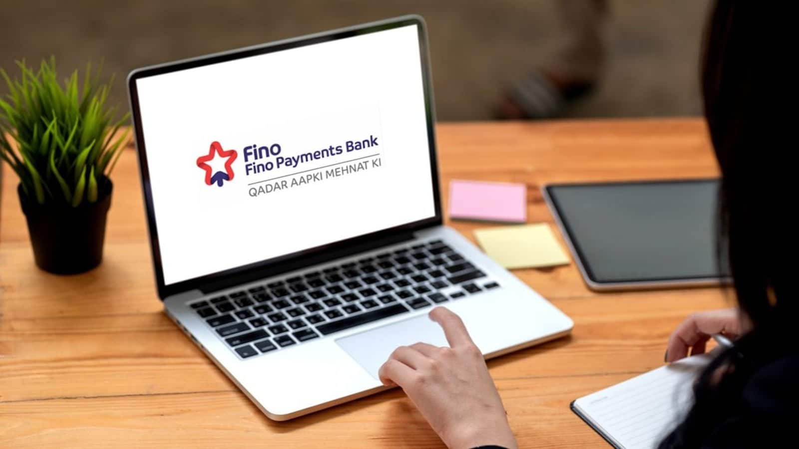 Fino Payments Bank Share Price: गिरते बाजार में पेमेंट्स बैंक का शेयर रॉकेट, Q2 बिजनेस अपडेट के बाद 17% तक भागा