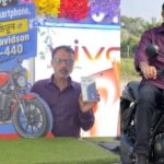 पिता के दुर्गा पूजा उपहार से बेटे की लगी लॉटरी! किसान ने जीती शानदार हार्ले-डेविडसन बाइक