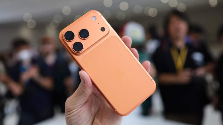 Reliance Digital पर ₹56,990 में मिल रहा iPhone 17 Pro, जानें एक्सचेंज और कैशबैक ऑफर