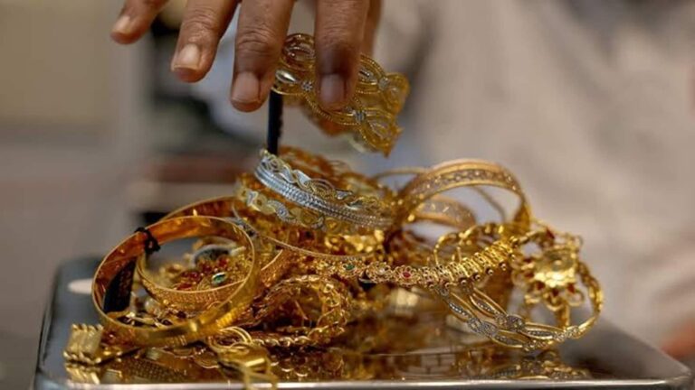Jewellery Stocks: 18% तक चढ़े Shanti Gold और PC Jeweller समेत ये शेयर, पहुंचे नई ऊंचाई पर