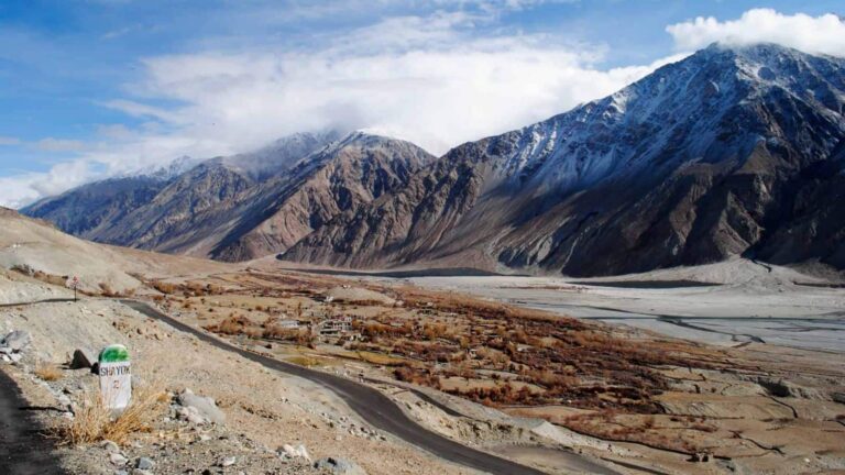 चीन की बढ़ेगी टेंशन! लद्दाख में 150 KM लंबी नई सड़क बनाने जा रहा है भारत