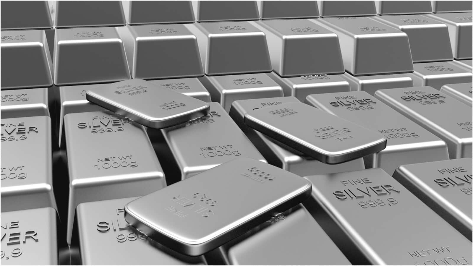 Silver Price Today: चांदी की कीमतों में फिर हलचल, दिल्ली से लखनऊ तक जानें आज के रेट