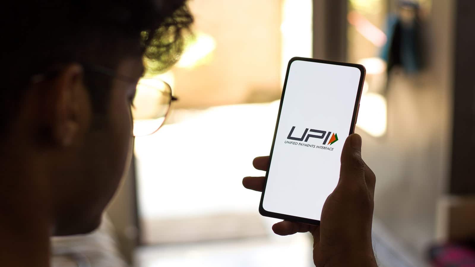 अप्रैल-सितंबर में 27% बढ़े UPI ट्रांजेक्शन, ₹177 लाख करोड़ पर पहुंची वैल्यू