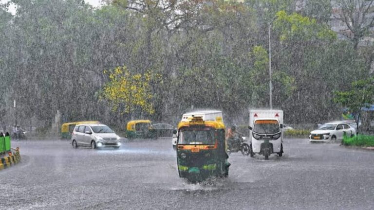 कल का मौसम: दिल्ली-UP समेत कई राज्यों में बारिश और आंधी का अलर्ट, 60 kmph तक चलेंगी हवाएं