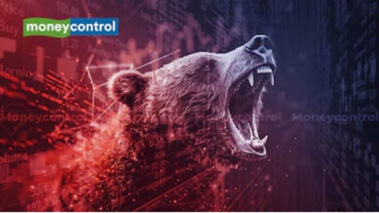 Share Market Fall: इन 3 वजहों से शेयर बाजार में भारी बिकवाली! डे हाई से 500 अंक टूटा सेंसेक्स, निफ्टी 23,100 के नीचे फिसला