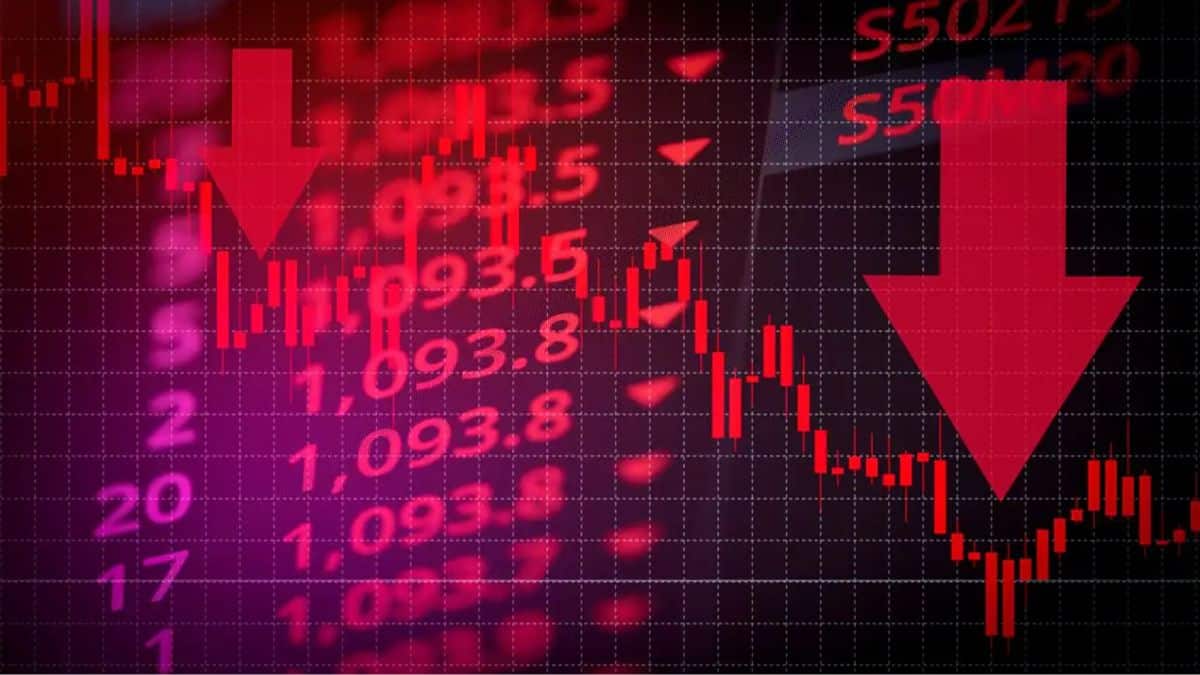 Stock Market Crash: शेयर बाजार में इन 4 वजहों से कोहराम! सेंसेक्स 1040 अंक धड़ाम, निफ्टी 22,250 के नीचे